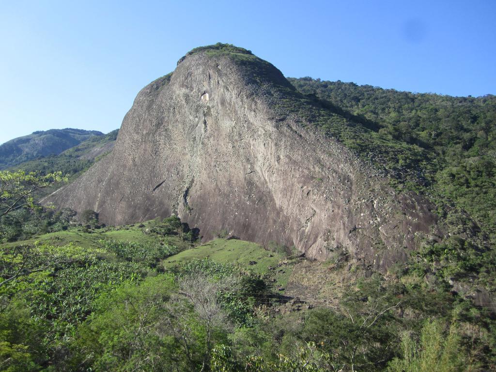 Отель Residencia Pedra Do Elefante Гуарапари Экстерьер фото